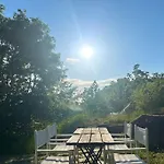 Mysigt Sommarhus Med Havsutsikt Och Bastu