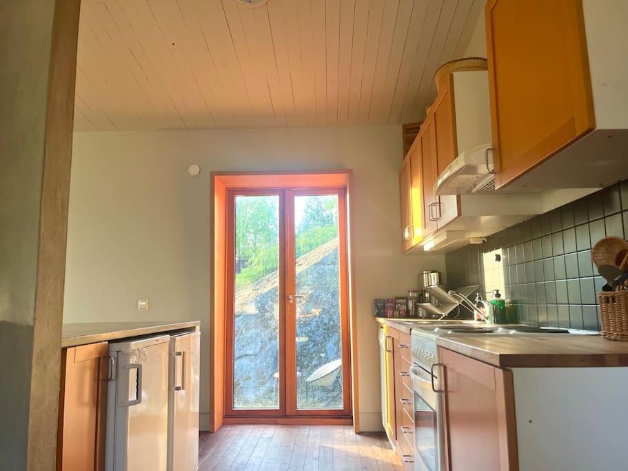 Mysigt Sommarhus Med Havsutsikt Och Bastu Holiday home